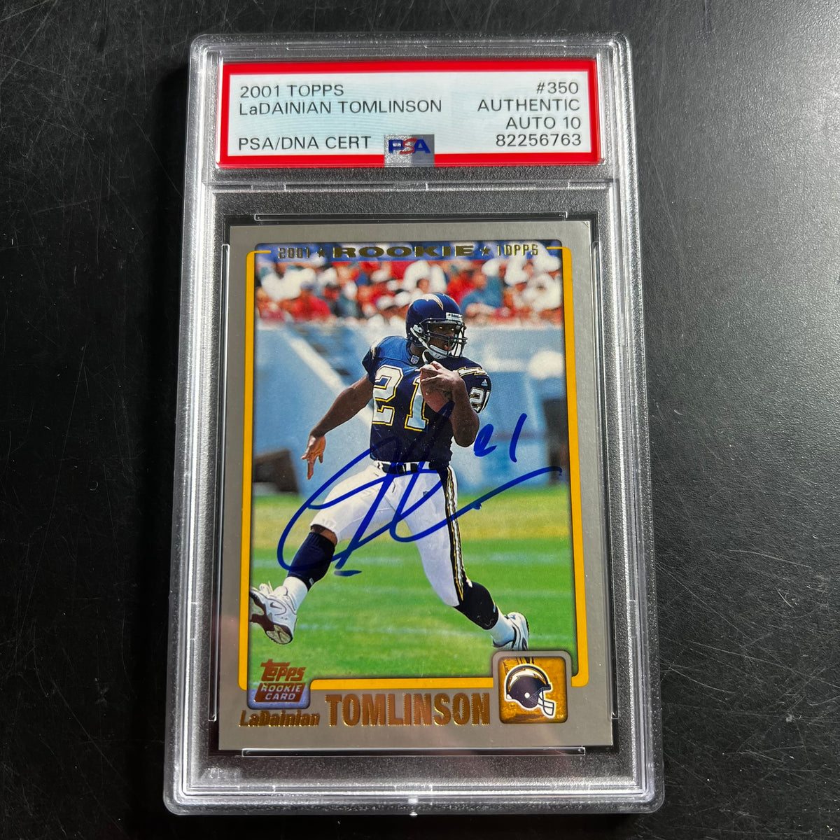 2001 Topps #350 card signed by LaDainian Tomlinson PSA/DNA