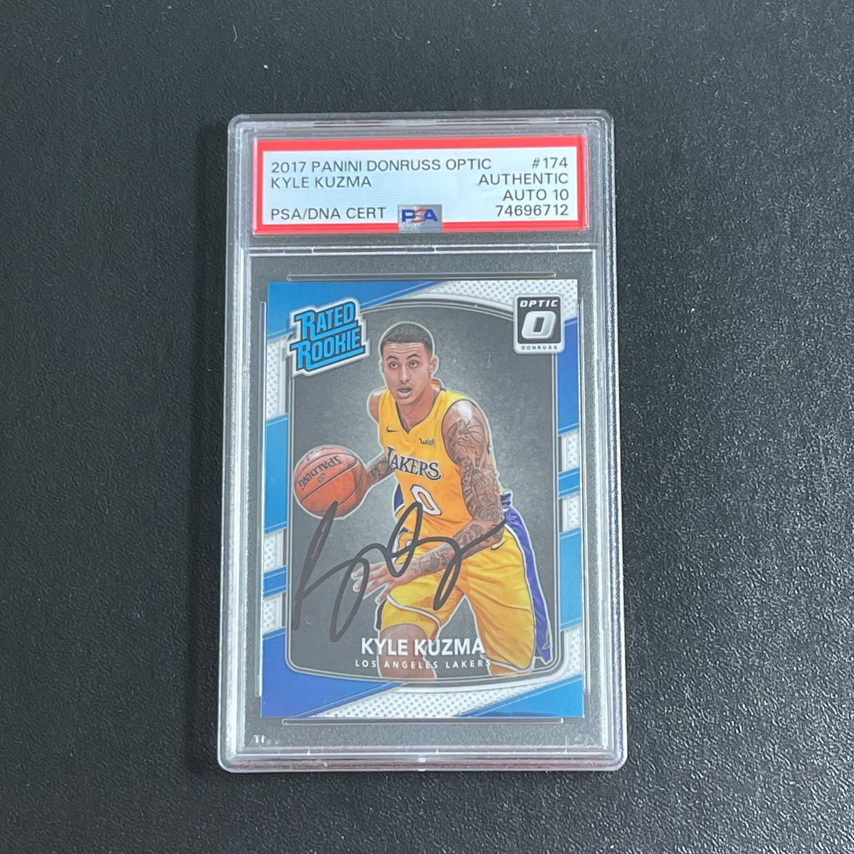 2017-18 Panini Prizm #283 hotsell - Kyle Kuzma [PSA 10 GEM MT]