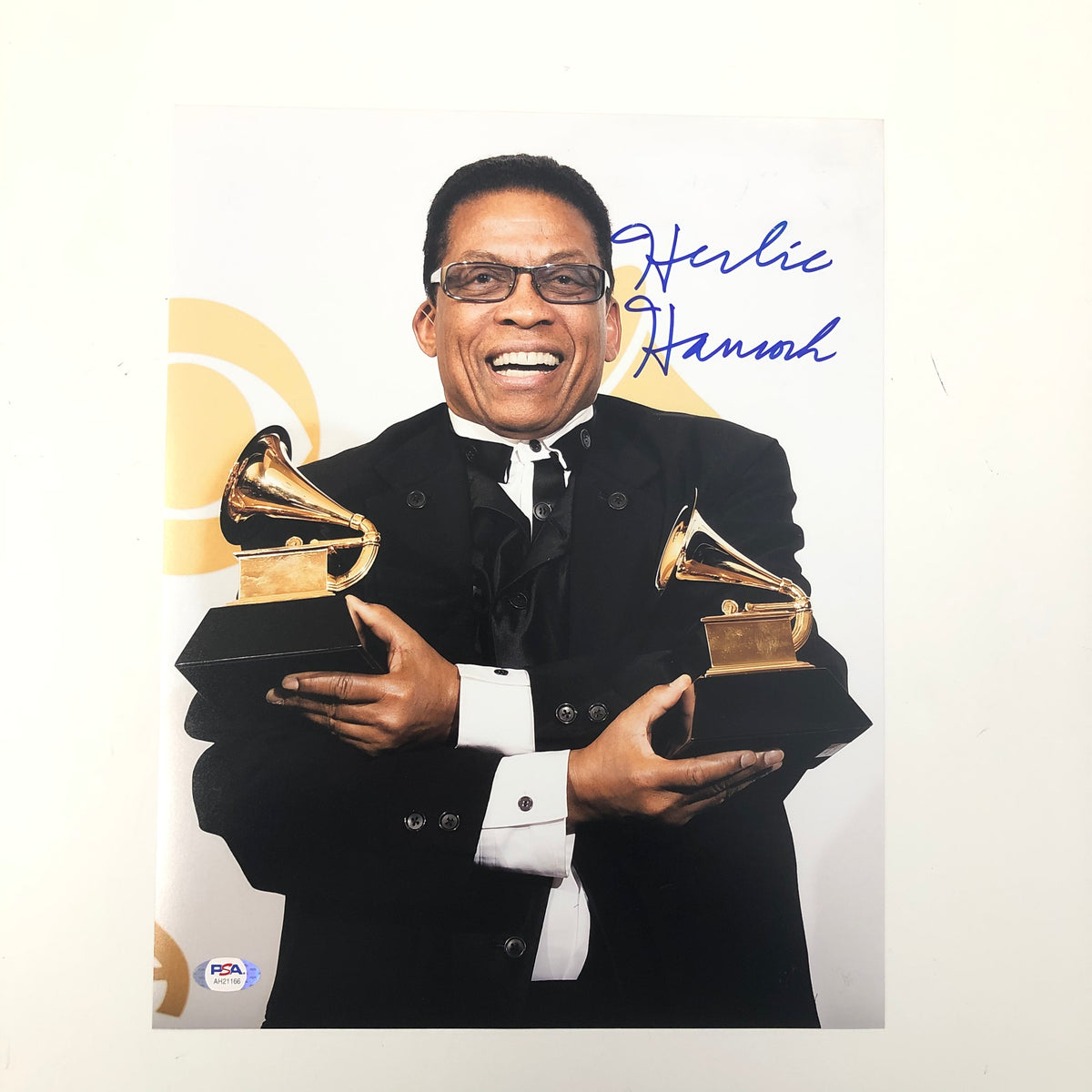 【激レア】AUTOGRAPH 2009.8【洋書】 Herbie Hancock Signed 11x14 Photo PSA/DNA autographed – Golden