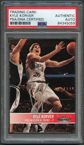 2004-05 NBA Hoops #121 Kyle Korver Signed Card AUTO PSA Slabbed 76ers