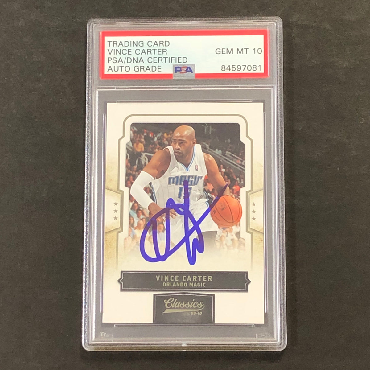 2009-10 Classics Basketball #77 Vince Carter Signed Card AUTO 10 