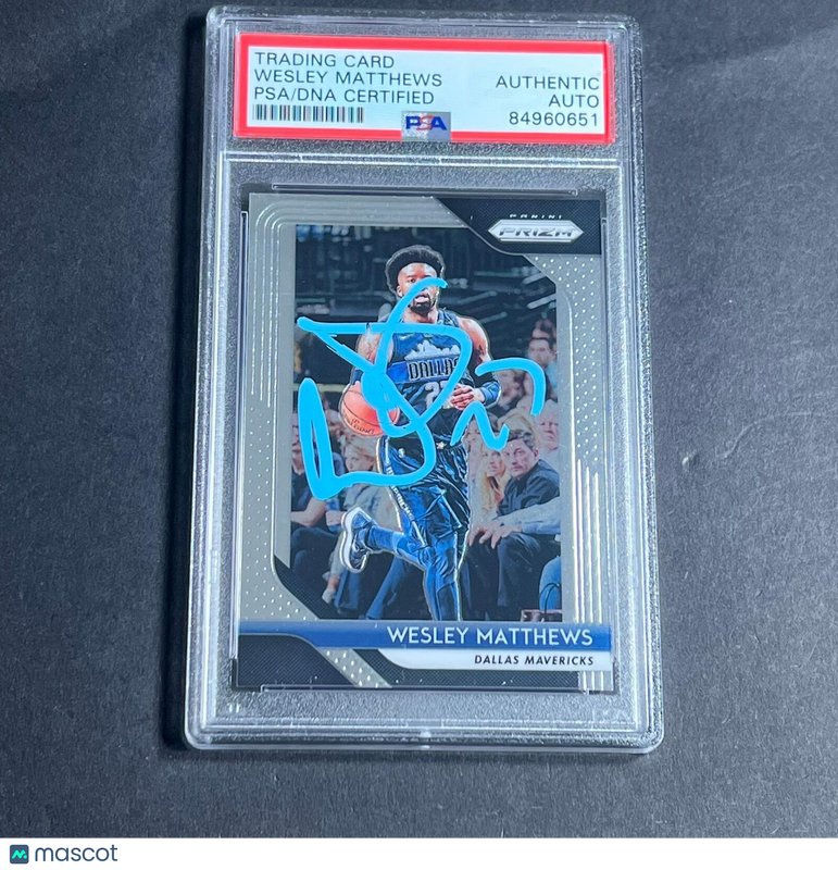2018-19 Prizm #290 Wesley Matthews Signed Card AUTO PSA Slabbed Mavericks