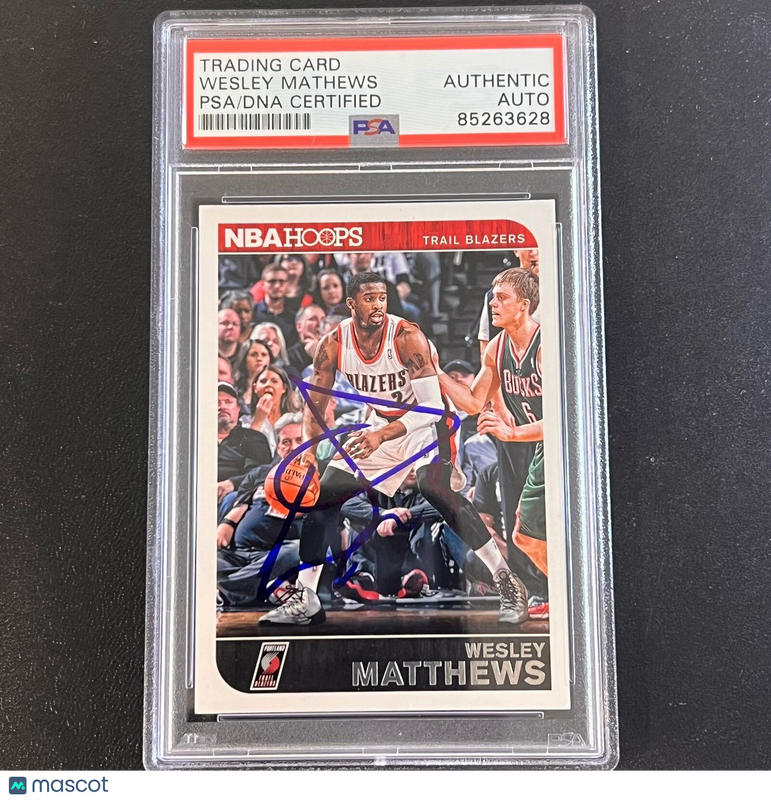 2014-15 Panini Hoops #76 Wesley Matthews Signed Card AUTO PSA Slabbed Trail Blaz