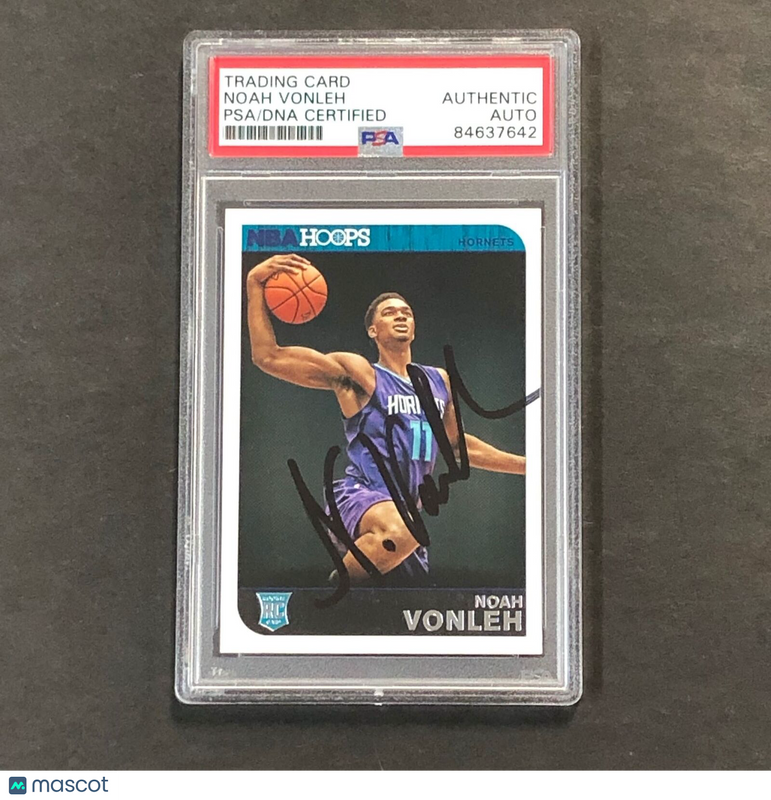 2014-15 NBA Hoops #269 Noah Vonleh Signed Card AUTO PSA/DNA Slabbed RC
