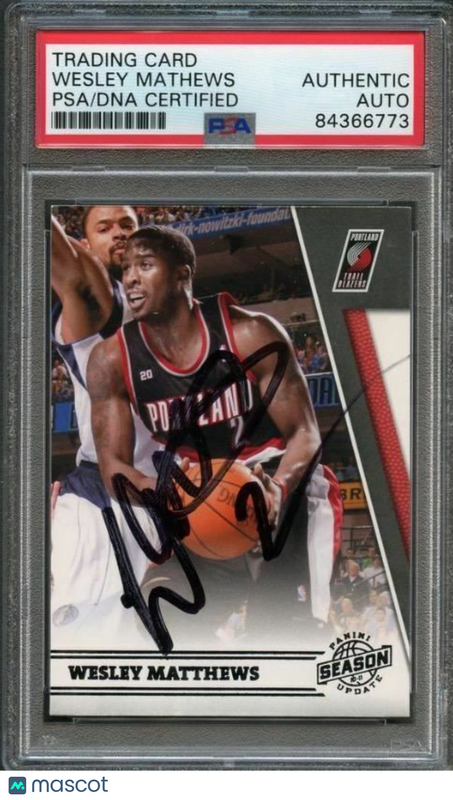 2010-11 Panini Season Update #149 Wesley Matthews Signed Card AUTO PSA Slabbed