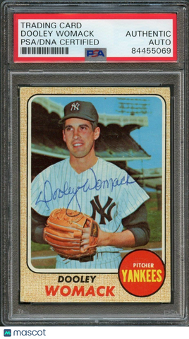 1967 Topps #77 Dooley Womack Signed Card PSA Slabbed Auto Yankees