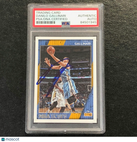 2016-17 NBA Hoops #91 Danilo Gallinari Signed AUTO PSA Slabbed Nuggets