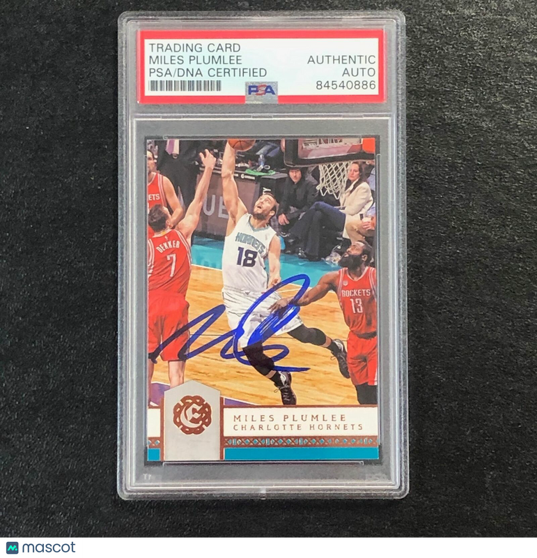 2016-17 Panini Excalibur #23 Miles Plumlee Signed Card AUTO PSA Slabbed Hornets