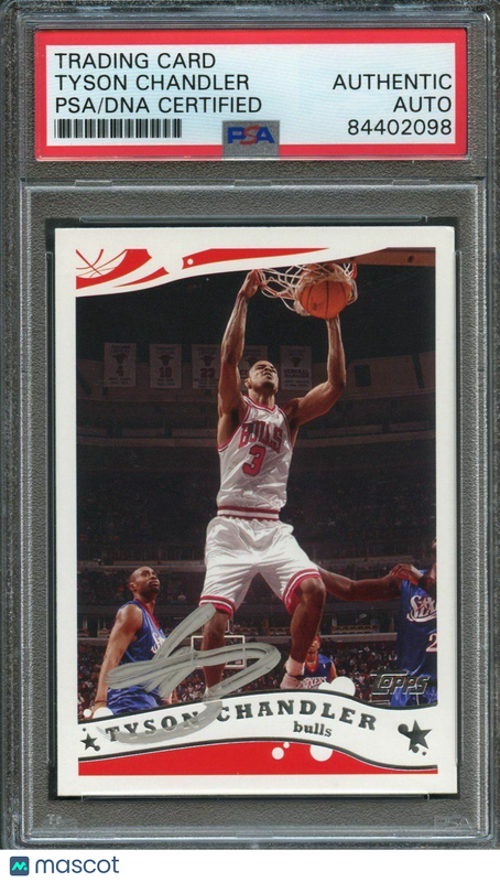 2005 Topps #86 Tyson Chandler Signed Card AUTO PSA Slabbed