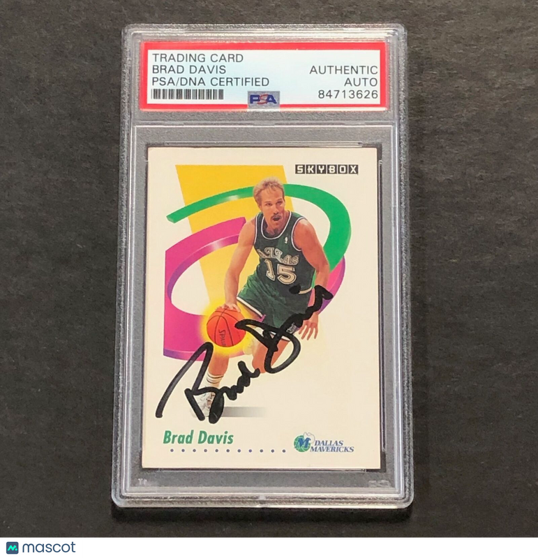 1991 Skybox #58 Brad Davis Signed Card AUTO PSA Slabbed Mavericks