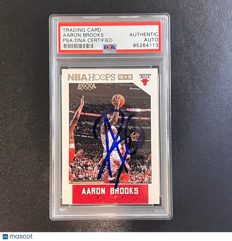 2015-16 NBA Hoops #5 Aaron Brooks Signed Card AUTO PSA Slabbed Bulls