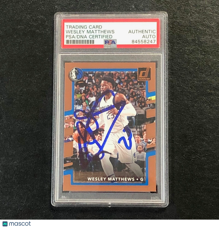 2017-18 Panini Donruss #33 Wesley Matthews Signed Card Auto PSA Slabbed Dallas