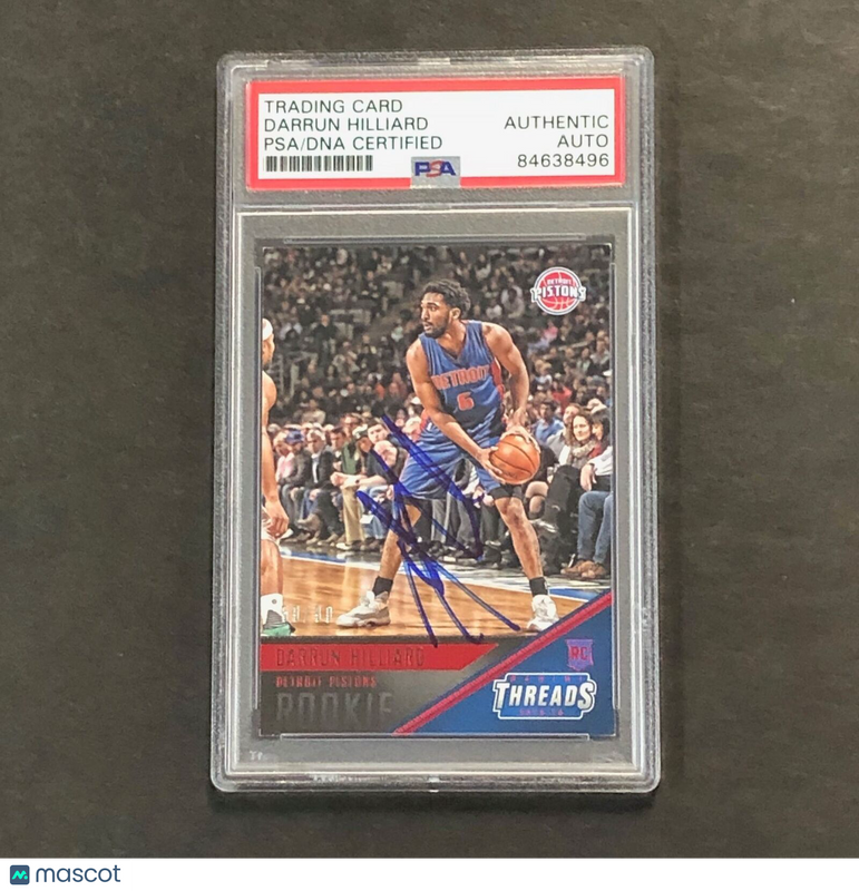 2015-16 NBA Panini Threads #197 Darrun Hilliard Signed Card AUTO PSA Slabbed RC