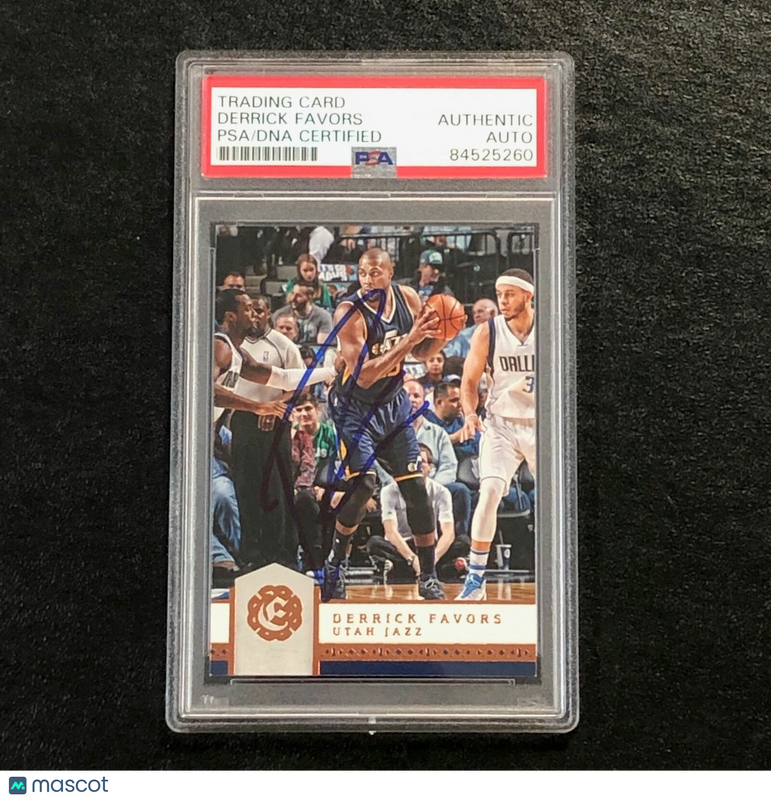 2016-17 Panini Excalibur #171 Derrick Favors Signed Card AUTO PSA Slabbed Jazz