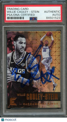 2017-18 Panini Essentials #9 Willie Cauley-Stein Signed Card AUTO PSA Slabbed Ki