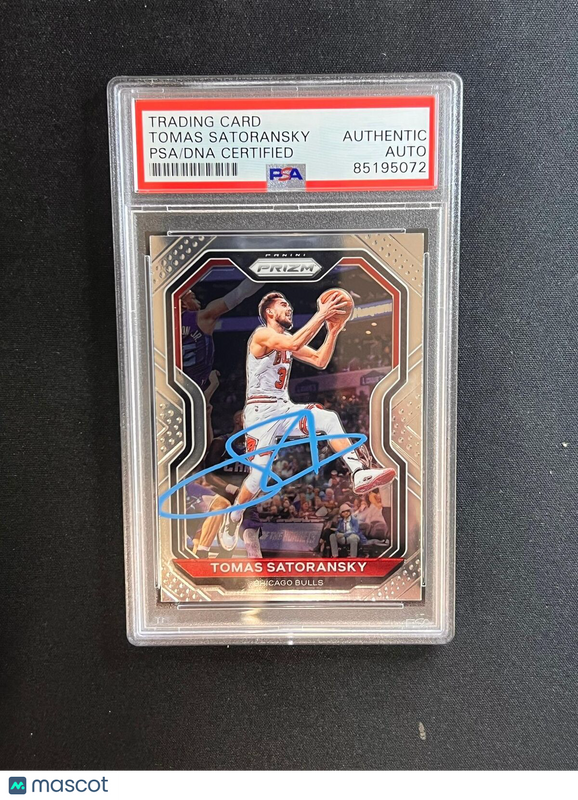 2020-21 Panini Prizm #183 Tomas Satoransky Signed AUTO PSA Slabbed Bulls