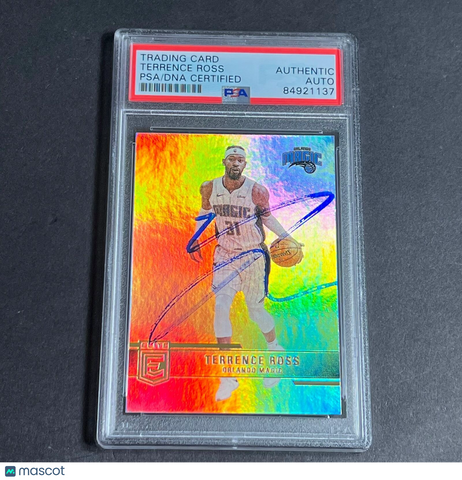 2021-22 Panini Donruss Elite #13 Terrence Ross Signed Card AUTO PSA Slabbed Magi