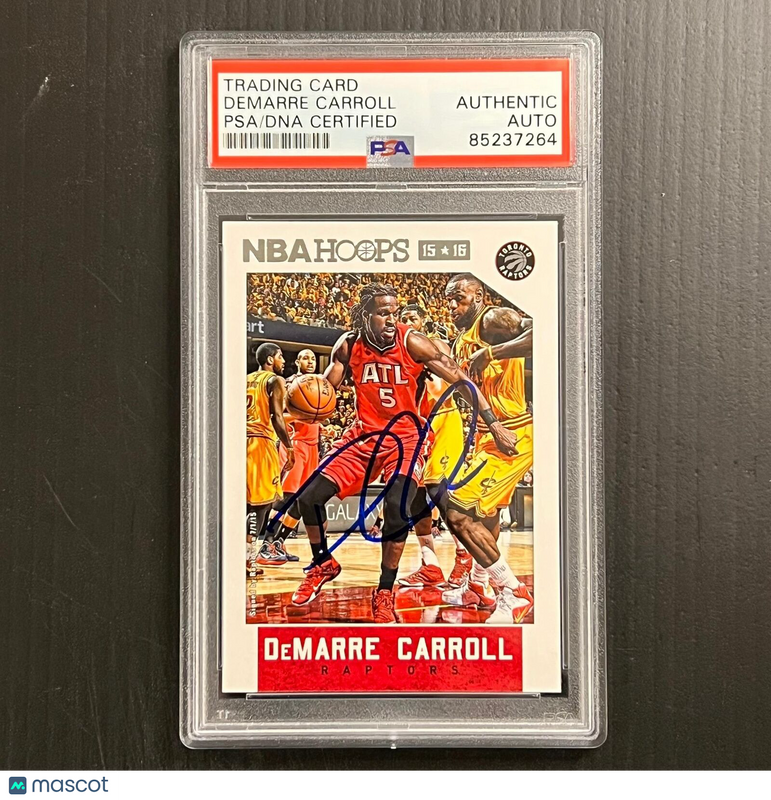 2015-16 NBA Hoops #79 DeMarre Carroll Signed Card AUTO PSA Slabbed Raptors