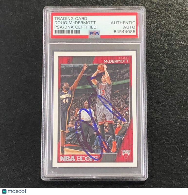 2016-17 NBA Hoops #15 Doug McDermott Signed Card AUTO PSA Slabbed Bulls