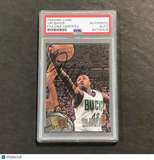 1995-96 Fleer Metal #61 Vin Baker Signed Card PSA/DNA Slabbed Bucks