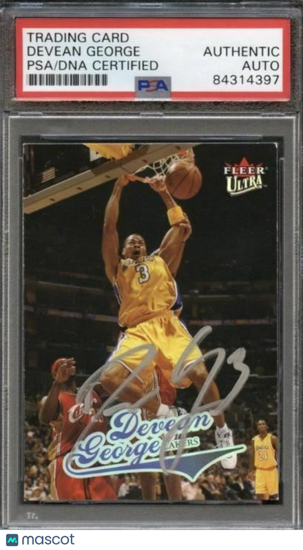 2004-05 Fleer Ultra #92 Devean George Signed Card AUTO PSA Slabbed