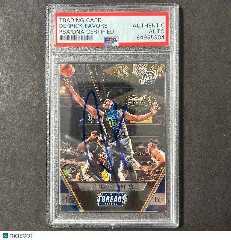 2015-16 Panini Threads #61 Derrick Favors Signed Card AUTO PSA Slabbed Jazz