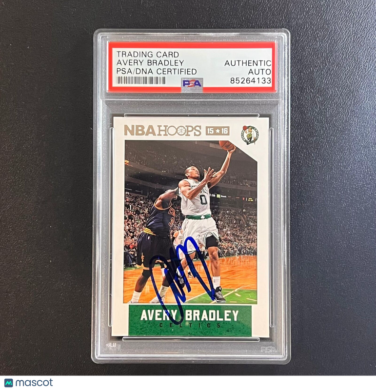 2015-16 Panini Hoops #205 Avery Bradley Signed Card AUTO PSA/DNA Slabbed Celtics