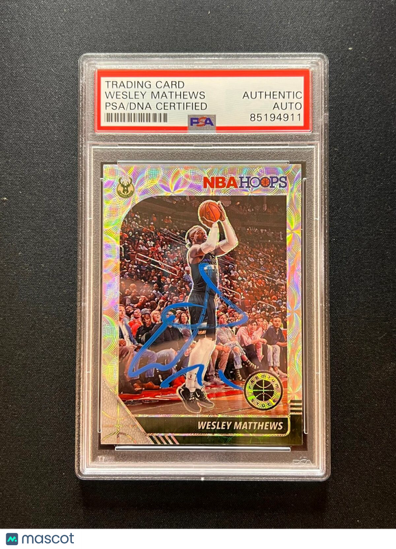 2019-20 Hoops Premium Stock #75 Wesley Matthews Signed Card AUTO PSA Slabbed Buc