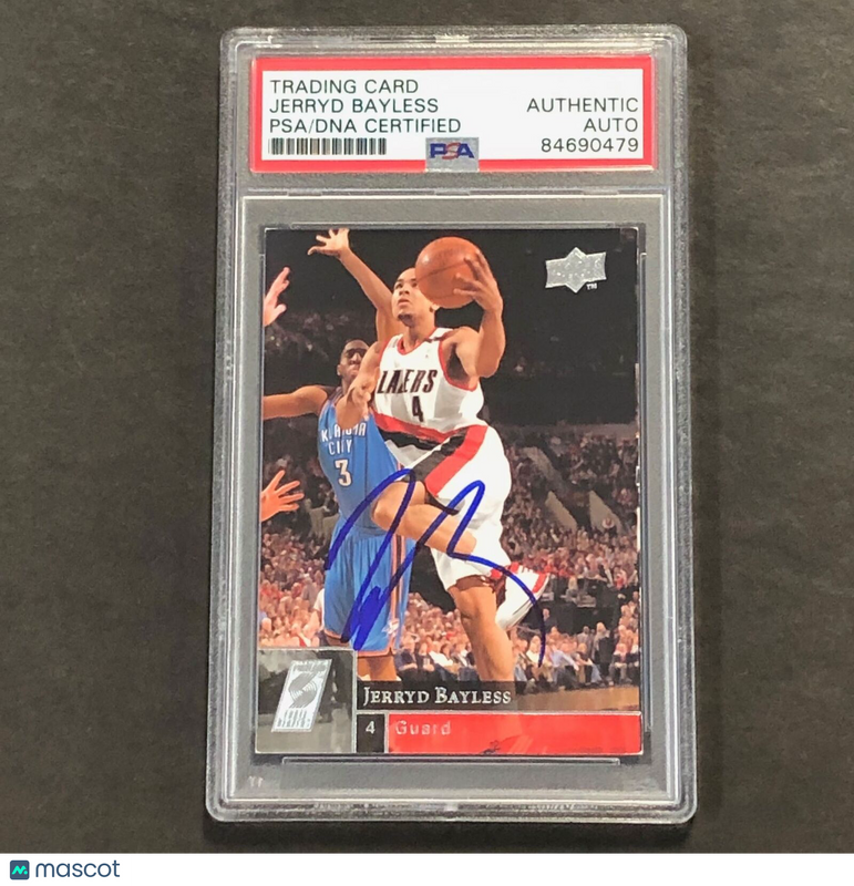 2009-10 Upper Deck Basketball #161 Jerryd Bayless Signed Card AUTO PSA Slabbed T