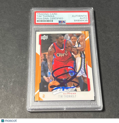 2008-09 Upper Deck Basketball #68 Tim Thomas Signed Card AUTO PSA Slabbed Clippe