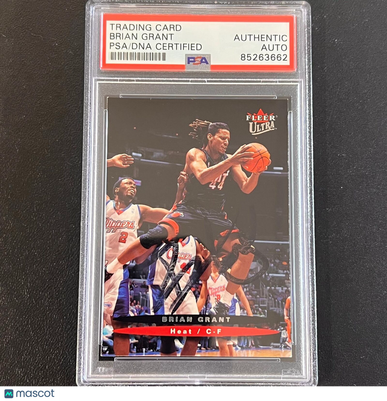 2003 Fleer NBA #17 Brian Grant Signed Card AUTO PSA Slabbed Heat