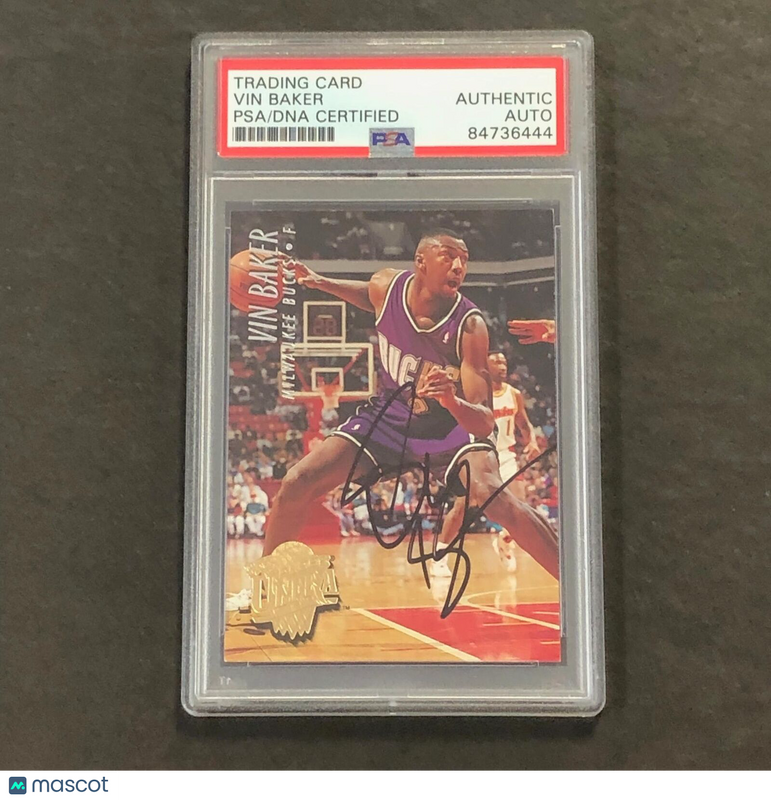 1993-94 #102 Vin Baker Signed Card PSA/DNA Slabbed Bucks