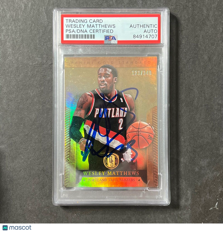 2012-13 Panini Gold Standard #81 Wesley Matthews Signed Card AUTO PSA Slabbed Tr