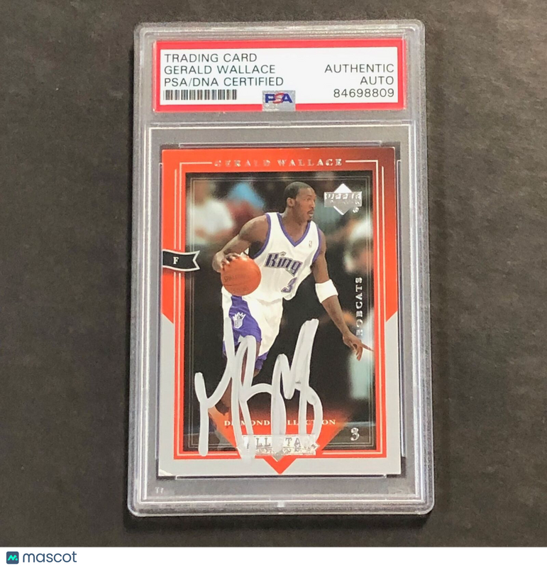 2004-05 Upper Deck #8 Gerald Wallace Signed Card PSA Slabbed Kings