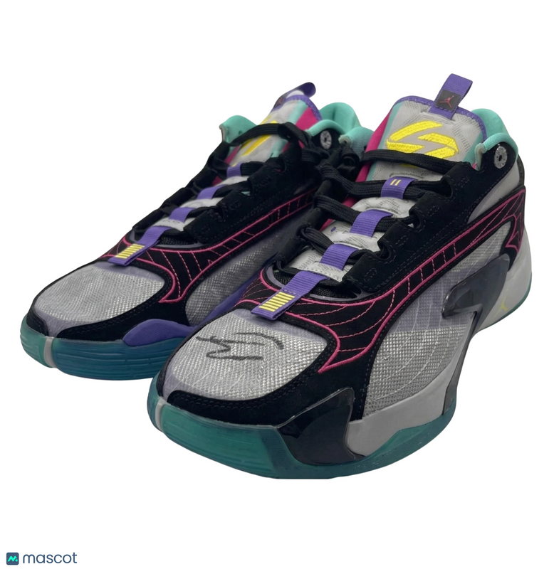 Luka Doncic Signed Basketball Shoes PSA Autographed Los Angeles Lakers