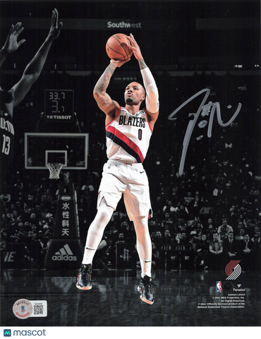 Damian Lillard Portland Trail Blazers Signed Basketball 8x10 Photo BAS