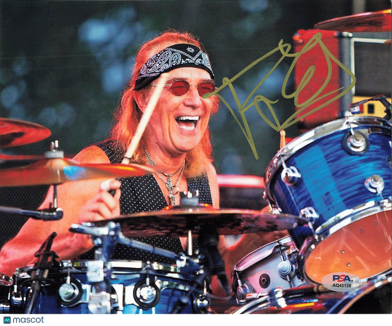 Roger Earl Signed 8x10 Photo PSA Autographed