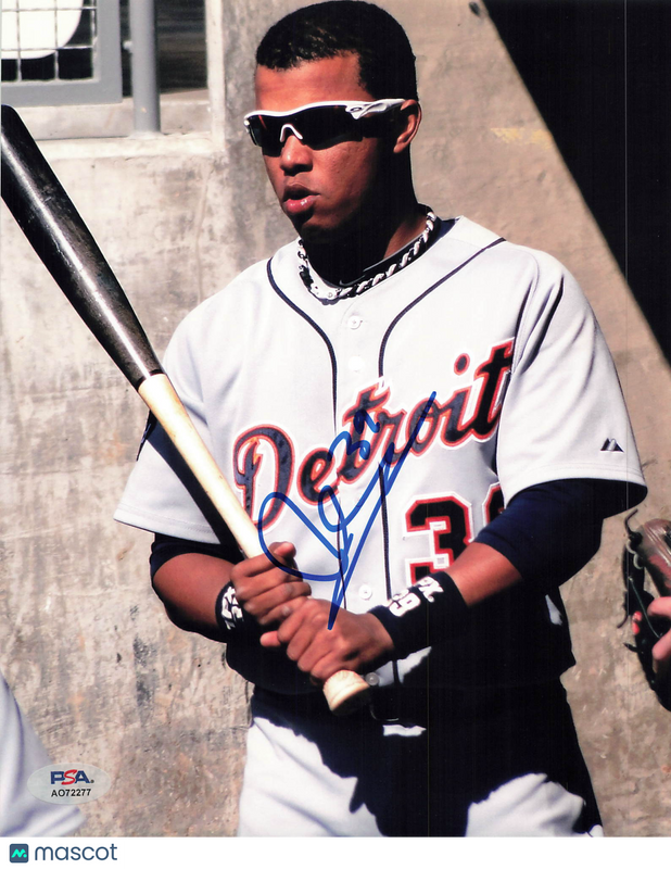 Ramon Santiago Detroit Tigers Signed 8x10 Photo PSA