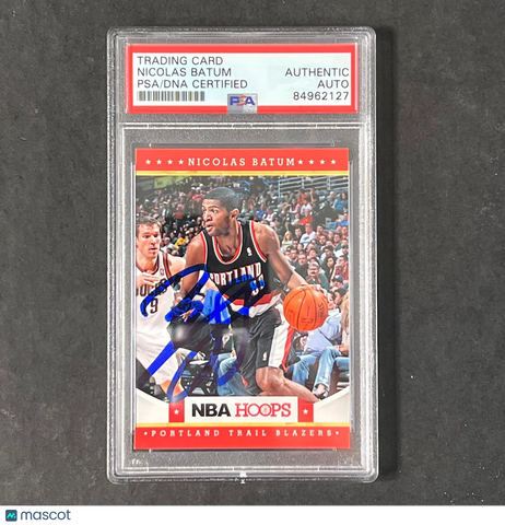 2012-13 NBA Hoops #125 Nicolas Batum Signed Card AUTO PSA Slabbed Blazers