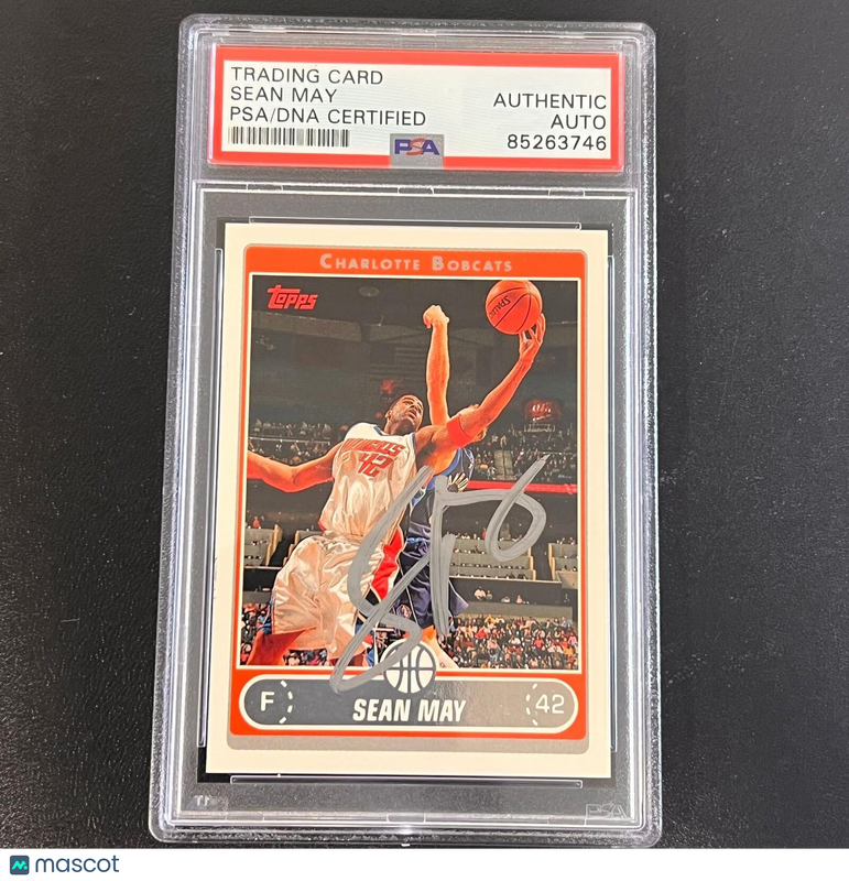 2006-07 Topps #129 Sean May Signed Card AUTO PSA/DNA Slabbed Bobcats
