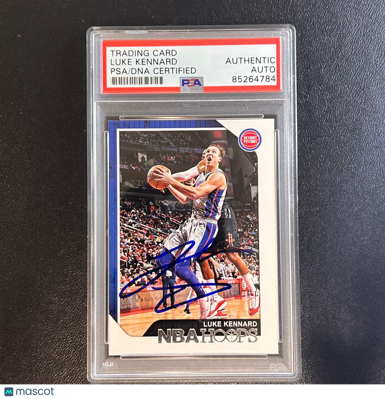 2018-19 NBA Hoops #124 Luke Kennard Signed Card AUTO PSA Slabbed Pistons