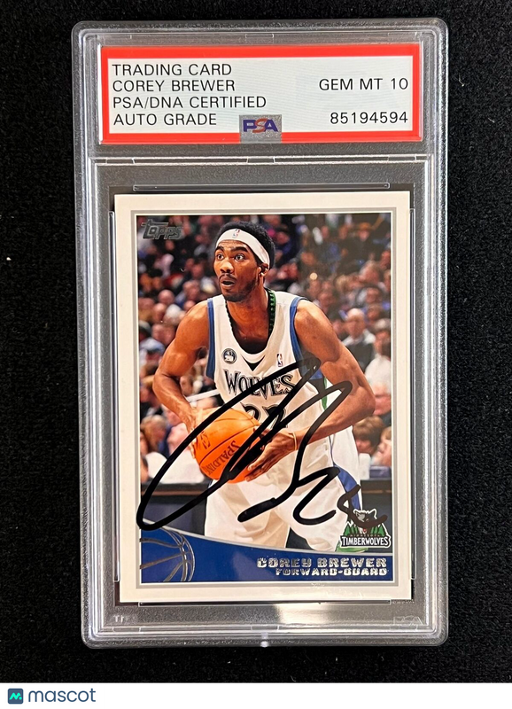 2009-10 Topps #171 Corey Brewer Signed Card AUTO PSA/DNA Slabbed Timberwolves