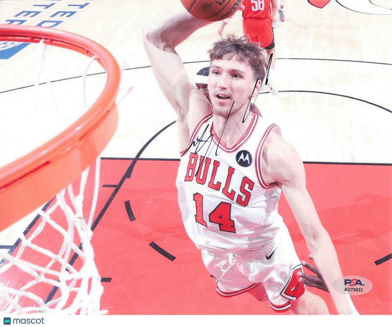 Matas Buzelis Chicago Bulls Signed Basketball 8x10 Photo PSA