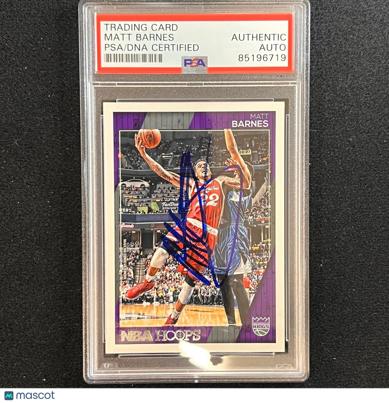 2016-17 Panini NBA Hoops #38 Matt Barnes Signed Card AUTO PSA Slabbed Kings
