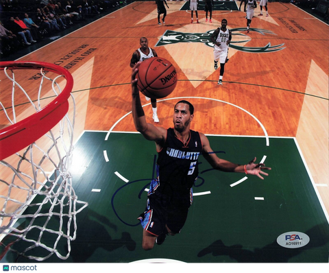 DOMINIC MCGUIRE signed 8x10 photo PSA/DNA Charlotte Hornets Autographed