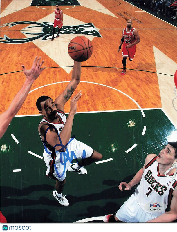 John Henson signed 8x10 photo PSA/DNA Milwaukee Bucks Autographed