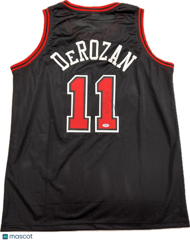 DeMar DeRozan signed jersey PSA/DNA Chicago Bulls Autographed