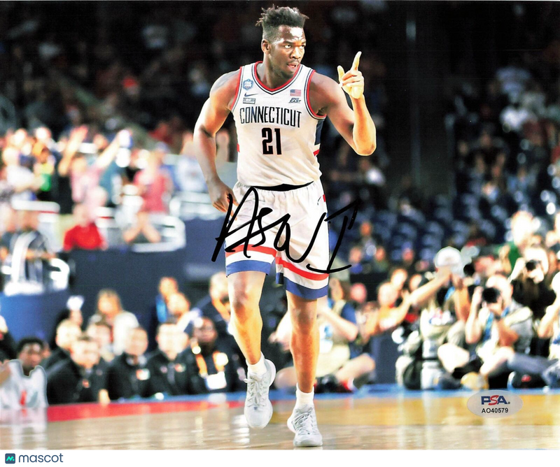 Adama Sanogo Signed 8x10 photo PSA/DNA UConn Autographed