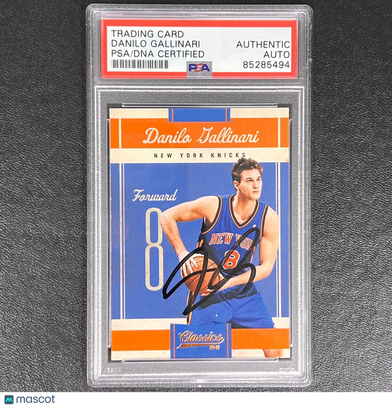 2010-2011 Panini Classics #57 Danilo Gallinari Signed Card AUTO PSA/DNA Slabbed