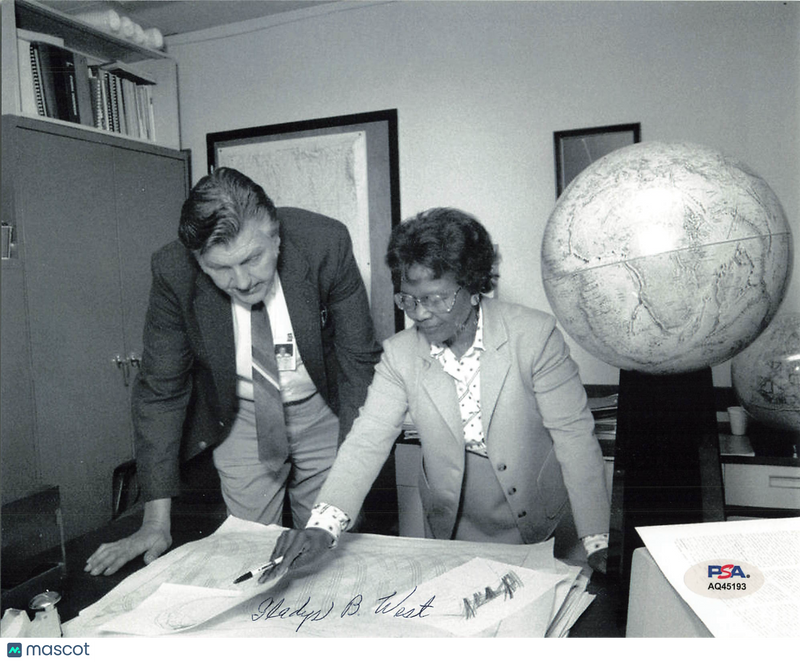 Gladys West Signed 8x10 Photo PSA Autographed